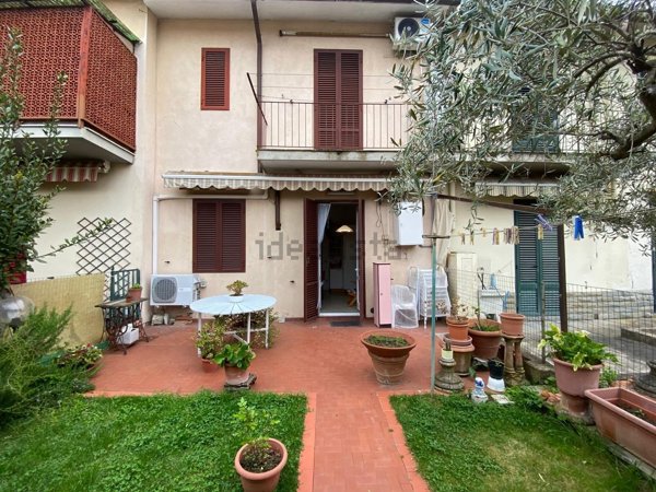 casa indipendente in vendita a Scandicci