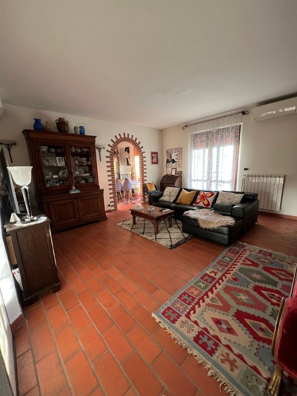 appartamento in vendita a Scandicci in zona San Vincenzo a Torri