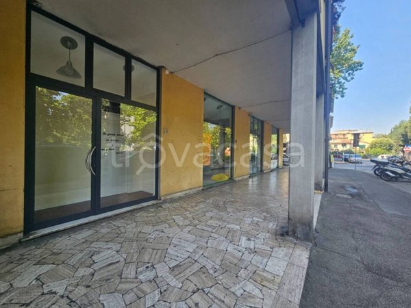 negozio in vendita a Scandicci