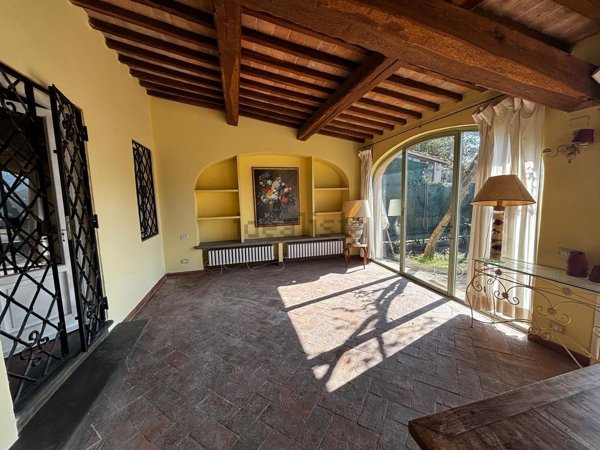 casa indipendente in vendita a Scandicci