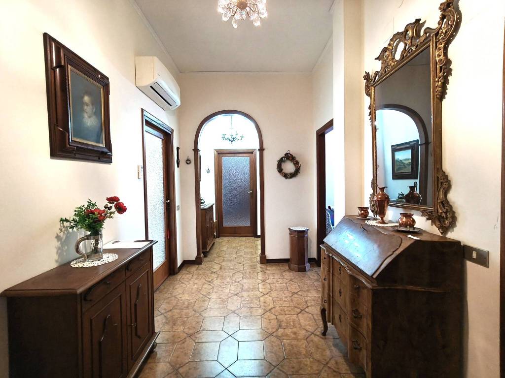 appartamento in vendita a Scandicci in zona Scandicci Alto