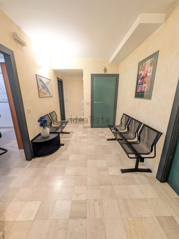 ufficio in vendita a Scandicci in zona Scandicci Alto