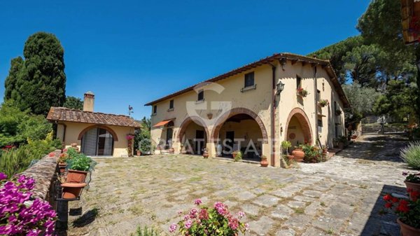 casa indipendente in vendita a Scandicci