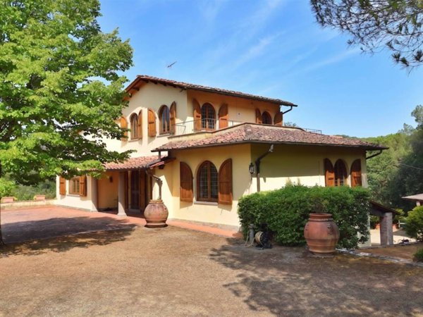 casa indipendente in vendita a Scandicci