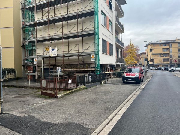 box auto in vendita a Scandicci in zona Scandicci Alto