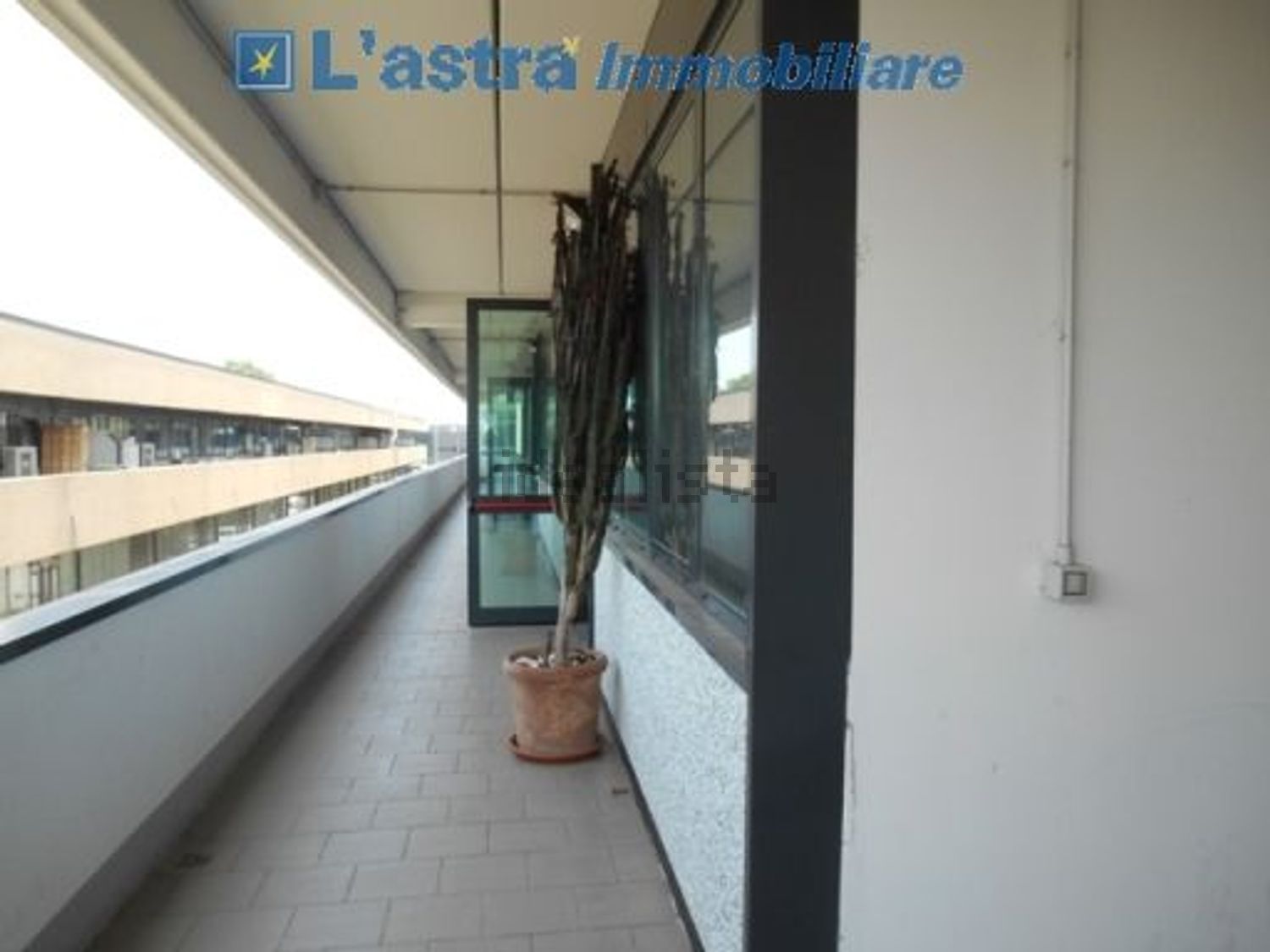 box auto in vendita a Scandicci in zona San Colombano