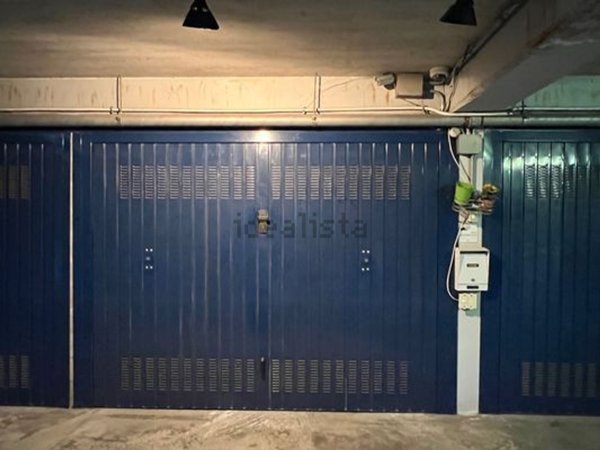 box auto in vendita a Scandicci in zona Casellina