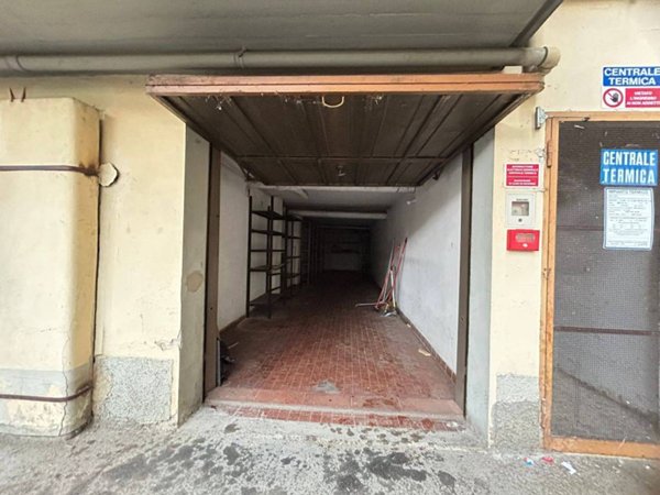 box auto in vendita a Scandicci in zona Casellina