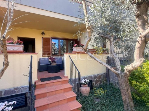 casa indipendente in vendita a Scandicci