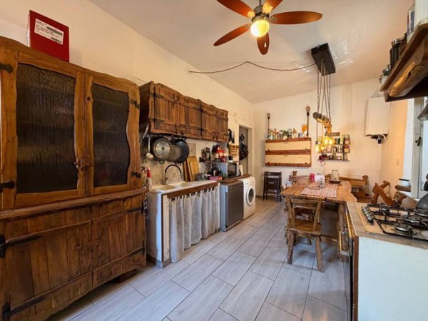 casa indipendente in vendita a Scandicci in zona Badia a Settimo