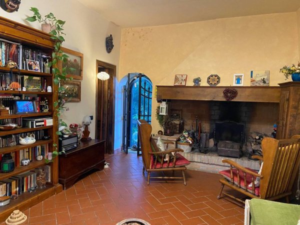 appartamento in vendita a Scandicci in zona San Vincenzo a Torri