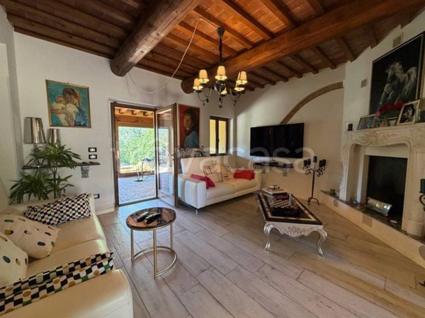 casa indipendente in vendita a Scandicci in zona Santa Maria a Marciola
