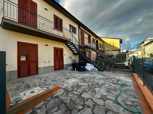 casa indipendente in vendita a Scandicci in zona Badia a Settimo