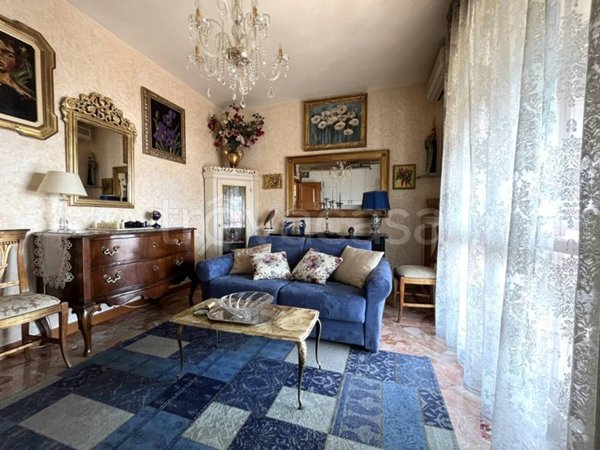 appartamento in vendita a Sesto Fiorentino in zona Quinto