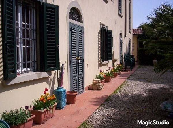 intera palazzina in vendita a Sesto Fiorentino in zona Quinto