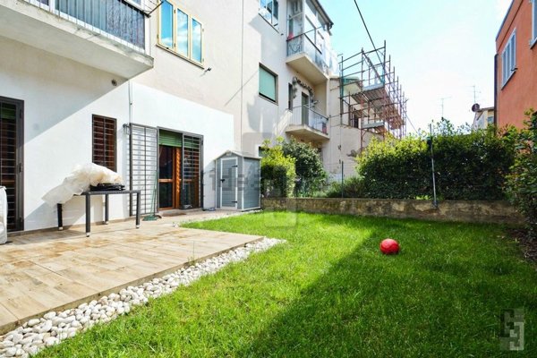 appartamento in vendita a Sesto Fiorentino in zona Colonnata