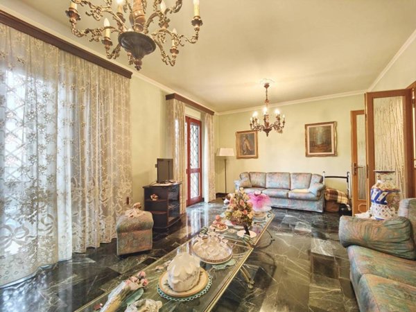 casa indipendente in vendita a Sesto Fiorentino