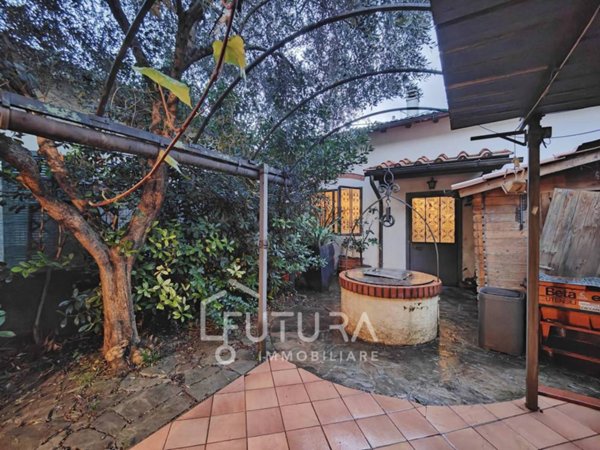 casa indipendente in vendita a Sesto Fiorentino