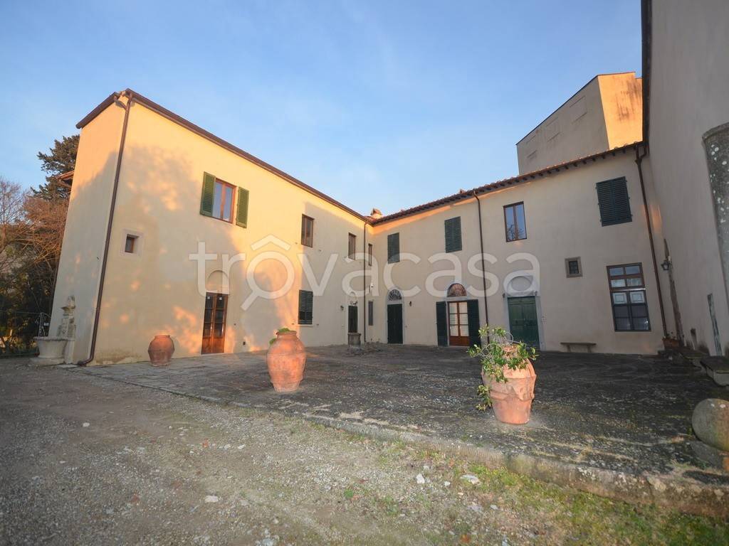 casa indipendente in vendita a Sesto Fiorentino in zona Quinto