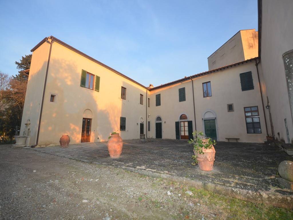 casa indipendente in vendita a Sesto Fiorentino in zona Quinto