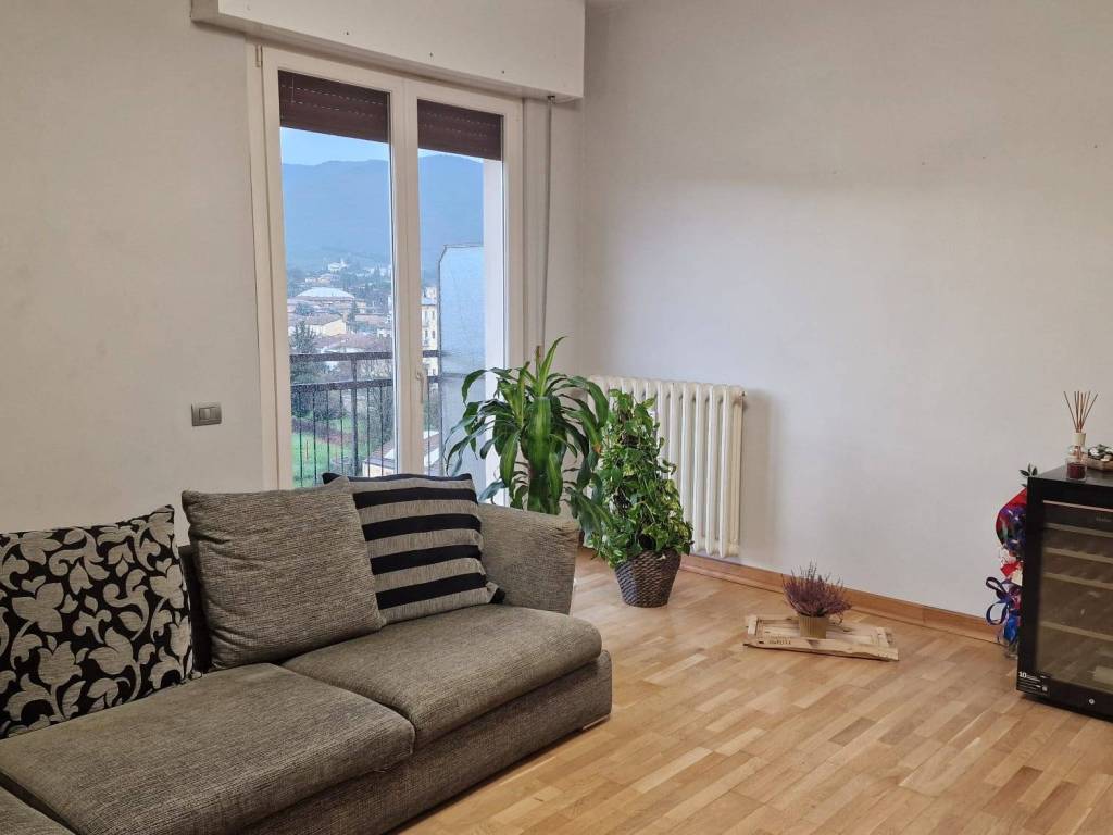 appartamento in vendita a Sesto Fiorentino in zona Quinto
