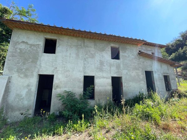 casa indipendente in vendita a Sesto Fiorentino in zona Cercina