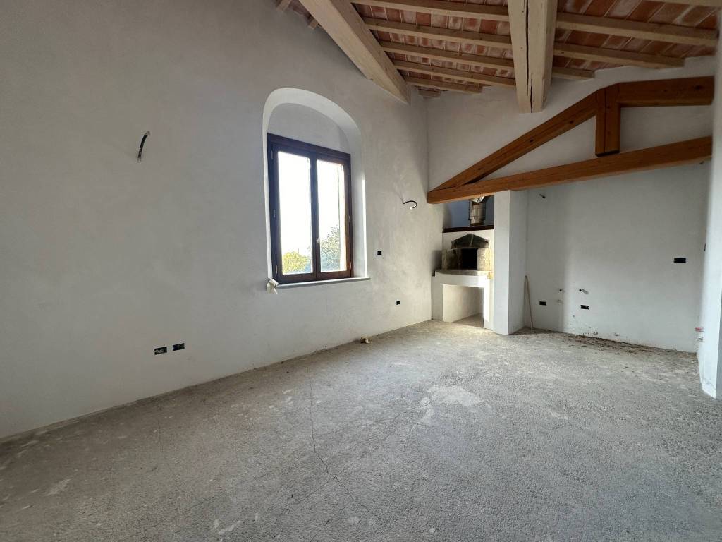 casa indipendente in vendita a Sesto Fiorentino in zona Padule