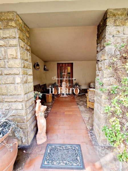 casa indipendente in vendita a Sesto Fiorentino in zona Padule