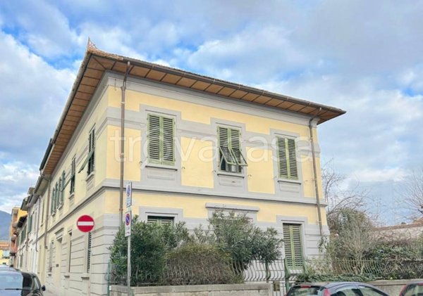 casa indipendente in vendita a Sesto Fiorentino