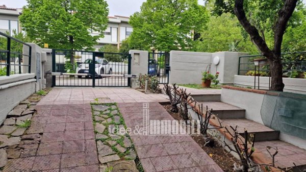 casa indipendente in vendita a Sesto Fiorentino