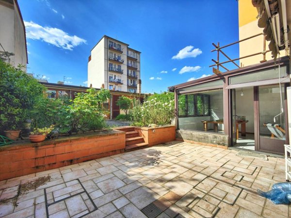 casa indipendente in vendita a Sesto Fiorentino in zona Colonnata