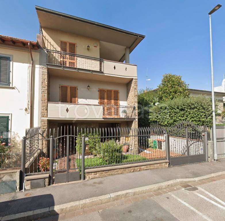 casa indipendente in vendita a Sesto Fiorentino
