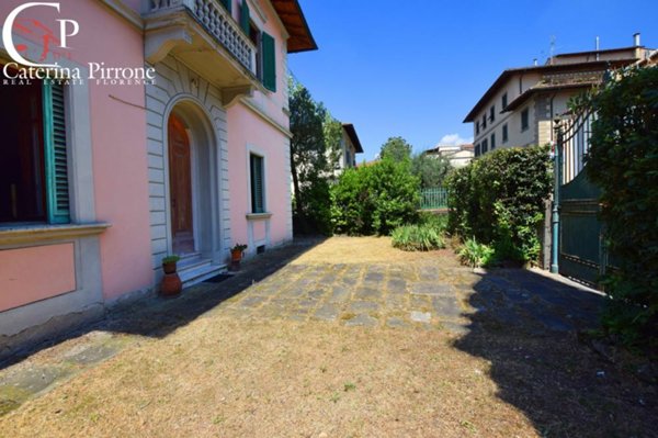 casa indipendente in vendita a Sesto Fiorentino