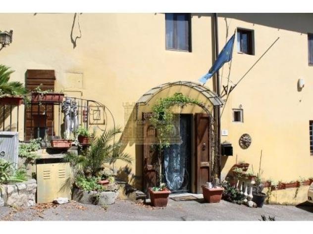 appartamento in vendita a Sesto Fiorentino in zona Colonnata