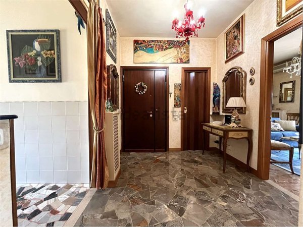 appartamento in vendita a Sesto Fiorentino in zona Quinto