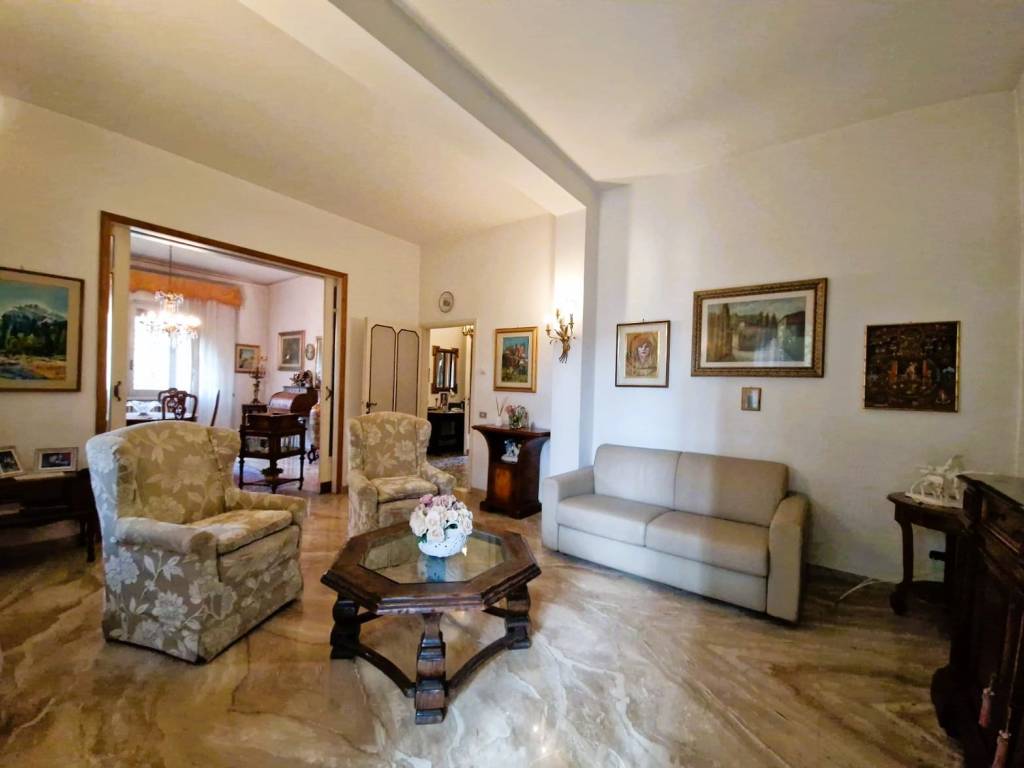 casa indipendente in vendita a Sesto Fiorentino in zona Colonnata