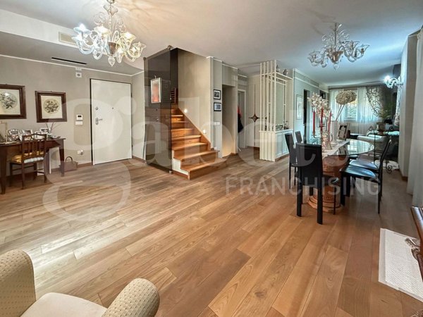 appartamento in vendita a Sesto Fiorentino in zona Colonnata