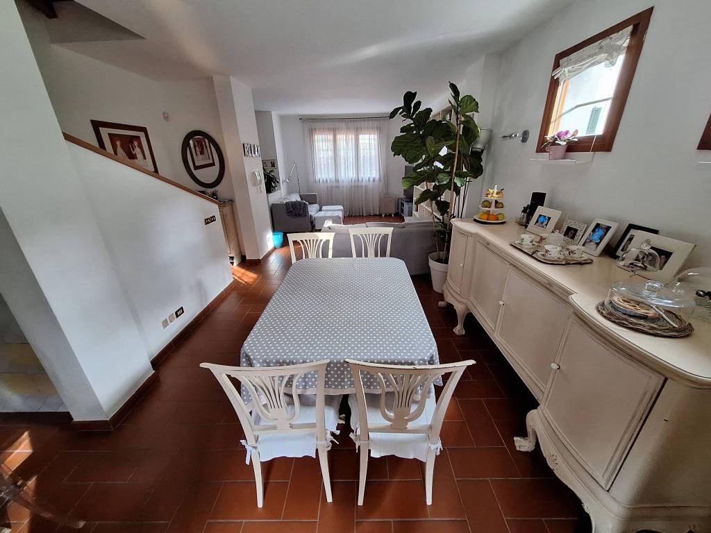 casa indipendente in vendita a Sesto Fiorentino in zona Colonnata