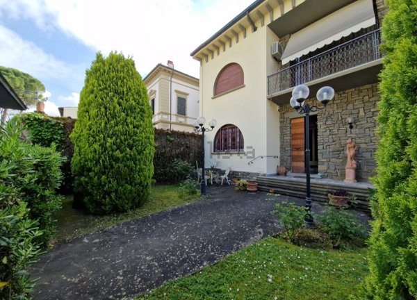 casa indipendente in vendita a Sesto Fiorentino in zona Colonnata
