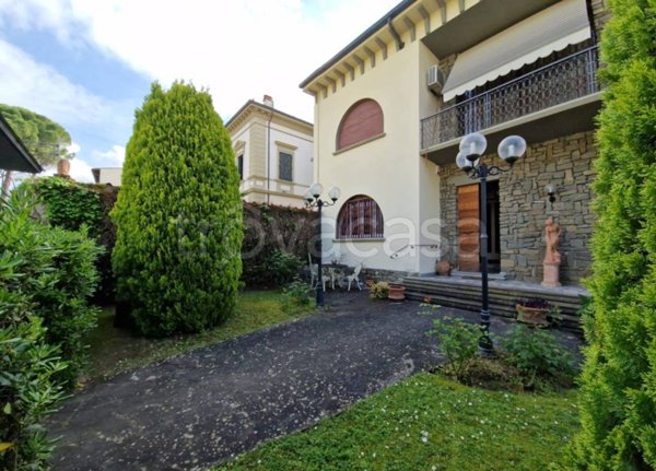 casa indipendente in vendita a Sesto Fiorentino in zona Colonnata
