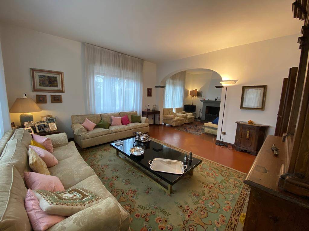 casa indipendente in vendita a Sesto Fiorentino