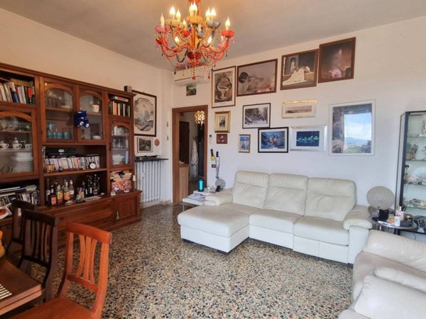 appartamento in vendita a Sesto Fiorentino in zona Quinto