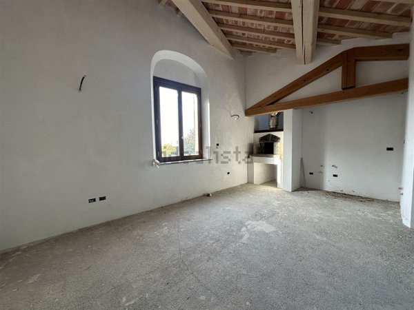 casa indipendente in vendita a Sesto Fiorentino in zona Quinto