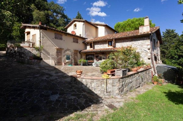 casa indipendente in vendita a Sesto Fiorentino in zona Cercina