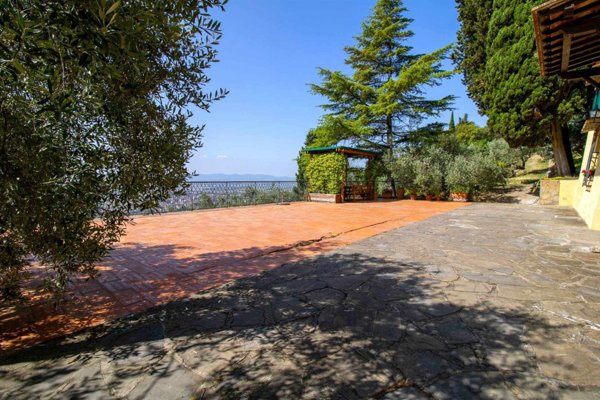 casa indipendente in vendita a Sesto Fiorentino