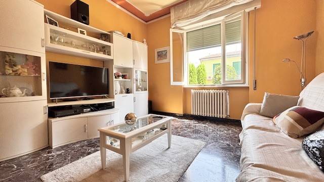 appartamento in vendita a Sesto Fiorentino in zona Valiversi