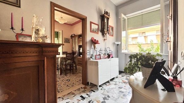 appartamento in vendita a Sesto Fiorentino in zona Valiversi