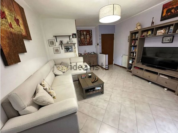 appartamento in vendita a Sesto Fiorentino in zona Zambra