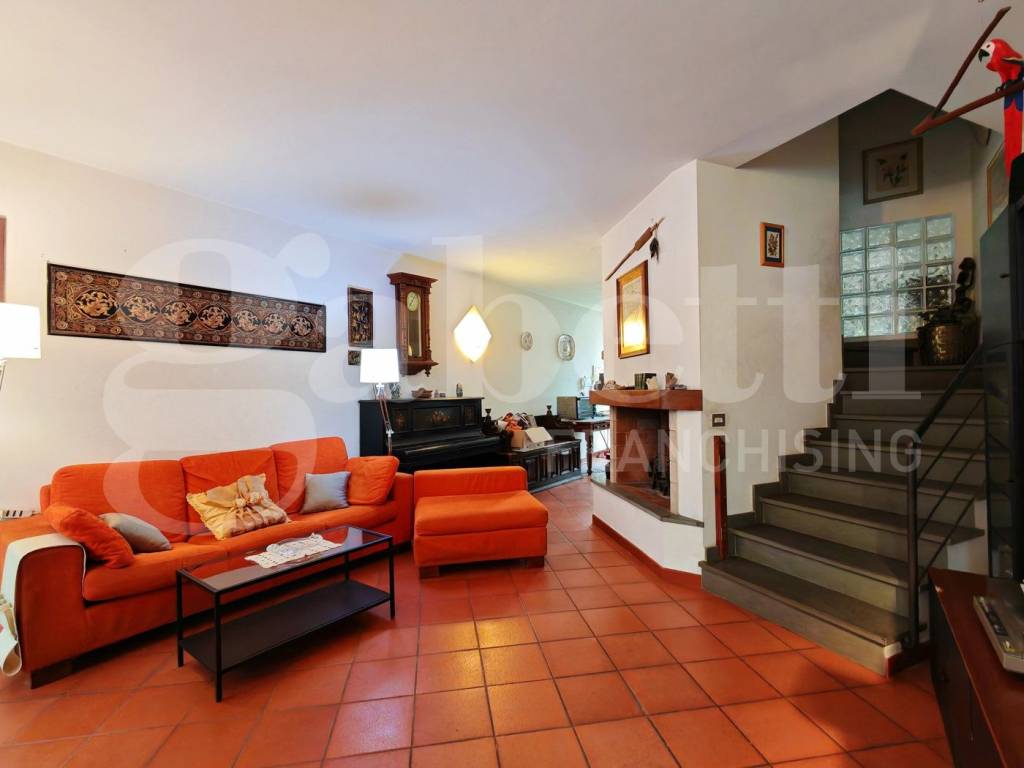 casa indipendente in vendita a Sesto Fiorentino