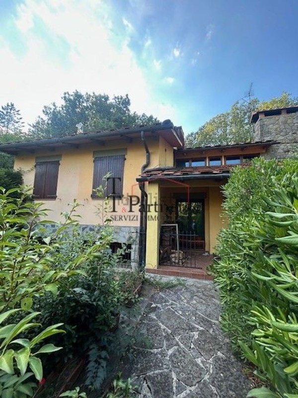 casa indipendente in vendita a Sesto Fiorentino